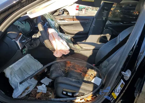 2018 BMW M550Xi z USA, uszkodzony, nr VIN WBAJB9C5XJB286937